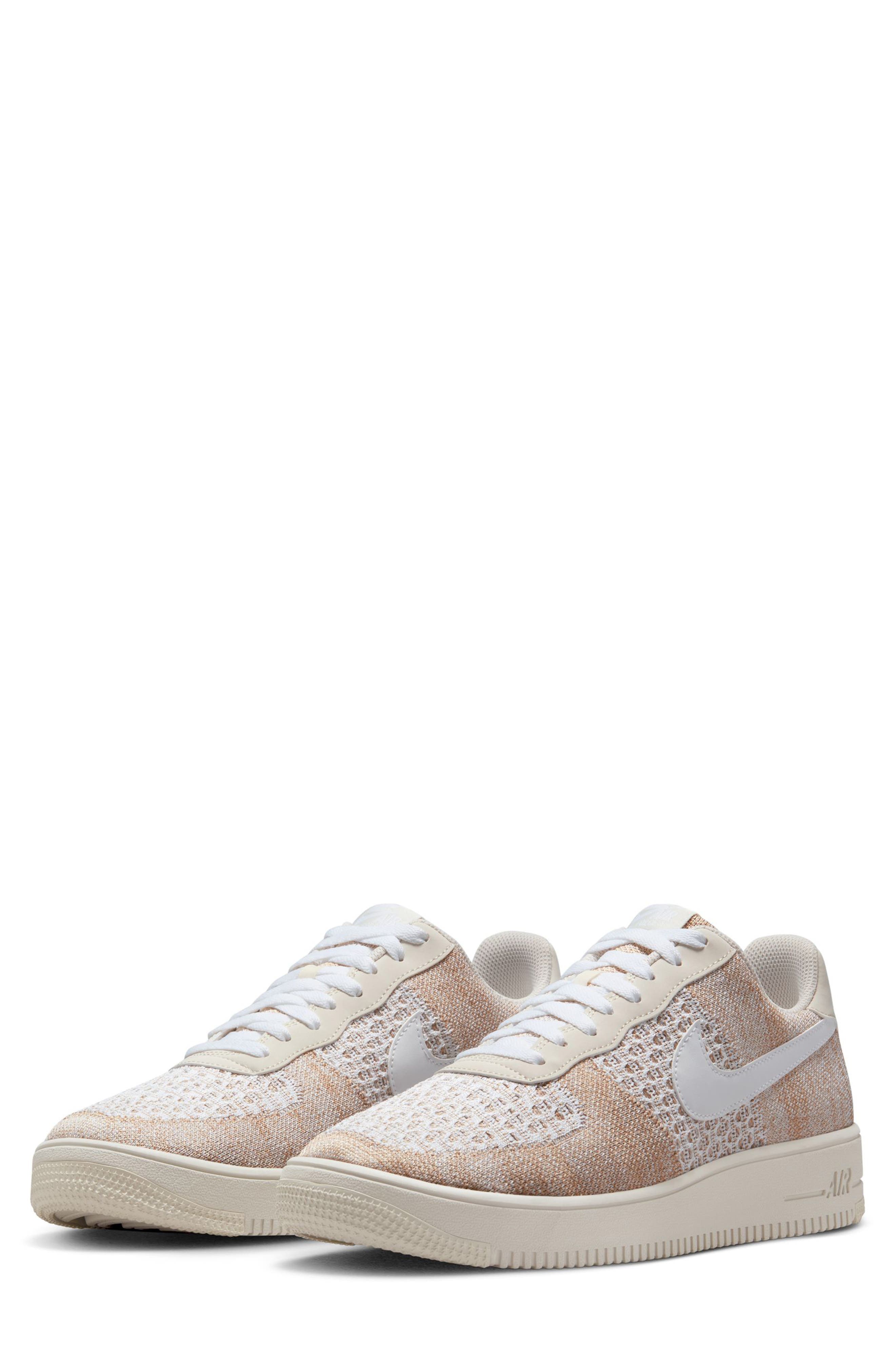 Air Force 1 Flyknit 2.0 Basketball Sneaker