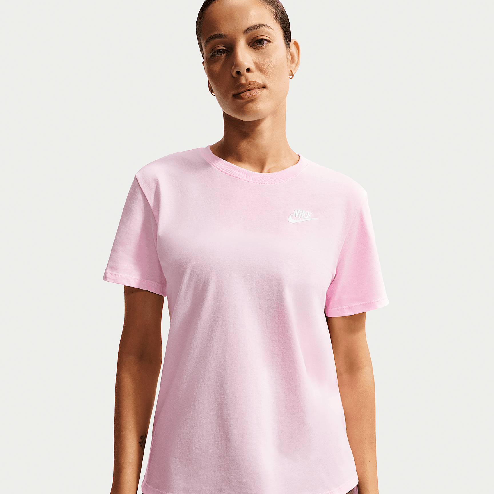 Nike Sportswear Club Essentials